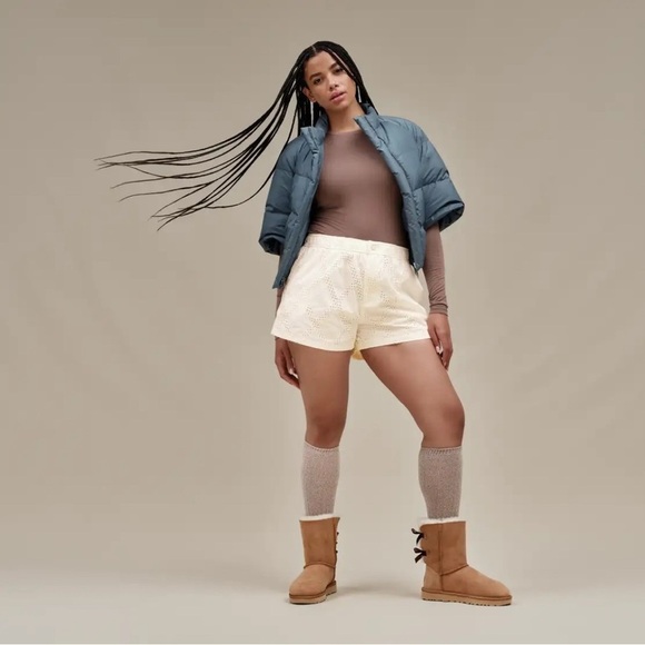 UGG Bailey Bow II Sheepskin Boots Chestnut Women’s 9 - Picture 3 of 13